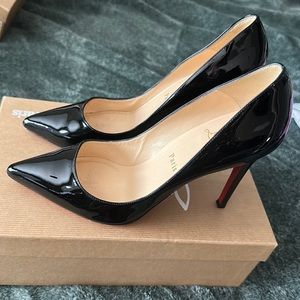Christian Louboutin Pigalle 100 black patent heels. Size 39